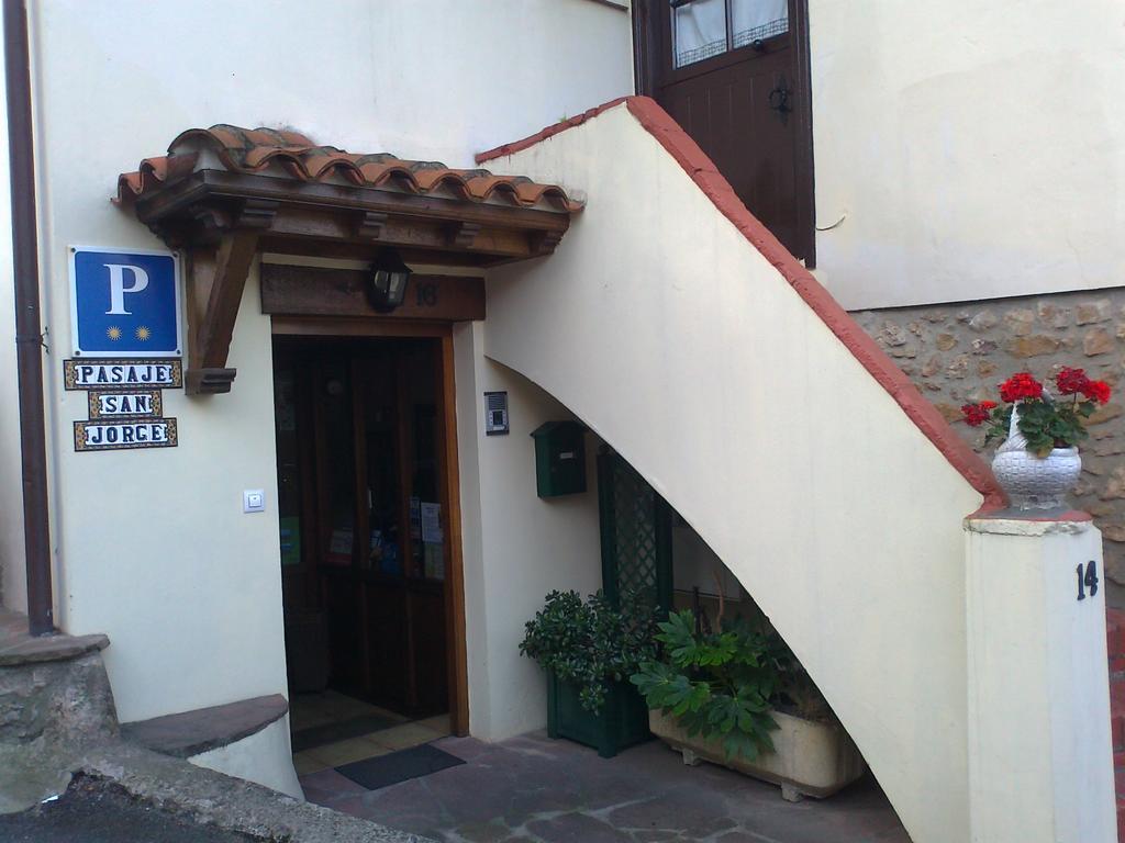 Pasaje San Jorge Affittacamere Comillas