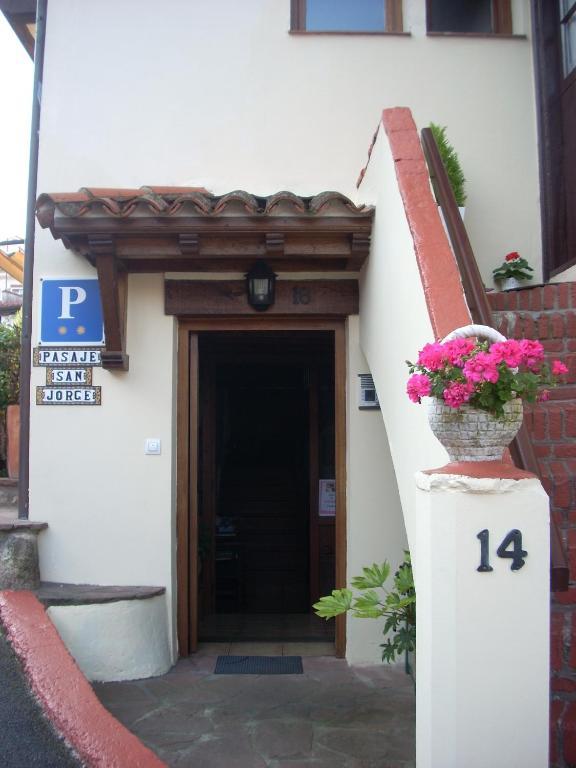 Guest house Pasaje San Jorge 2*